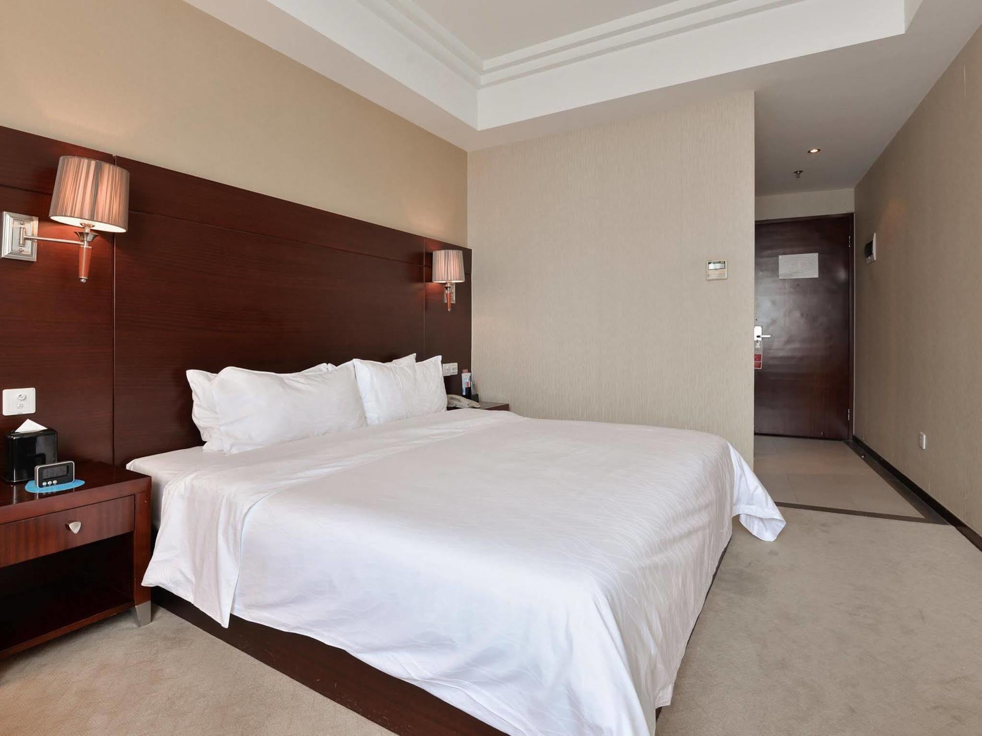 Ramada Shanghai Wujiaochang Exterior foto